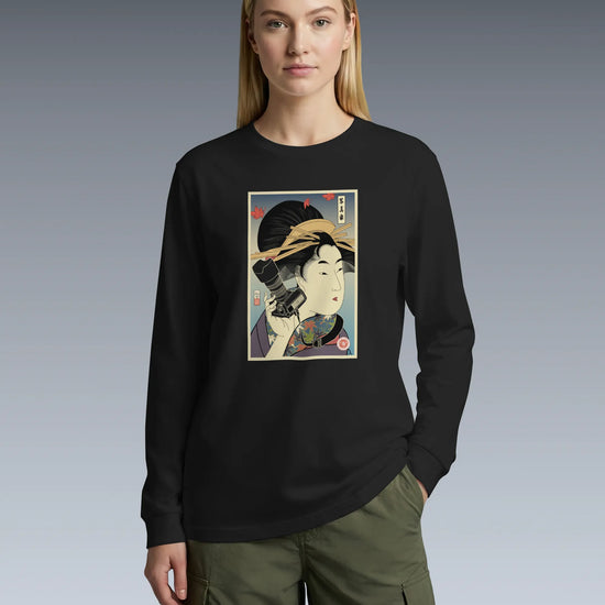 Geisha Photographer Ukiyo-e Unisex Long Sleeve Tee - Samurai Original