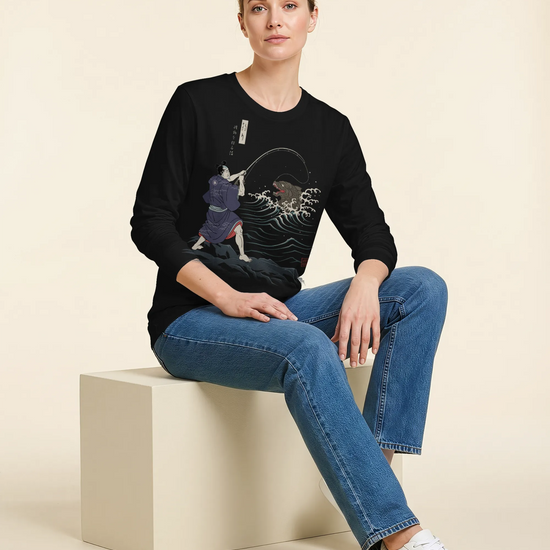 Samurai vs Sea Monste Japanese Ukiyo-e Unisex Long Sleeve Tee - Samurai Original